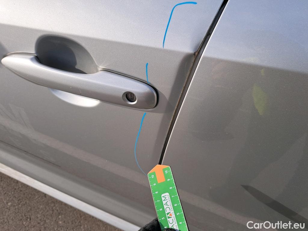  Toyota  Corolla TOYOTA  / 2019 / 5P / familiar 1.8 125H ACTIVE TECH E-CVT TOU SPORT #7