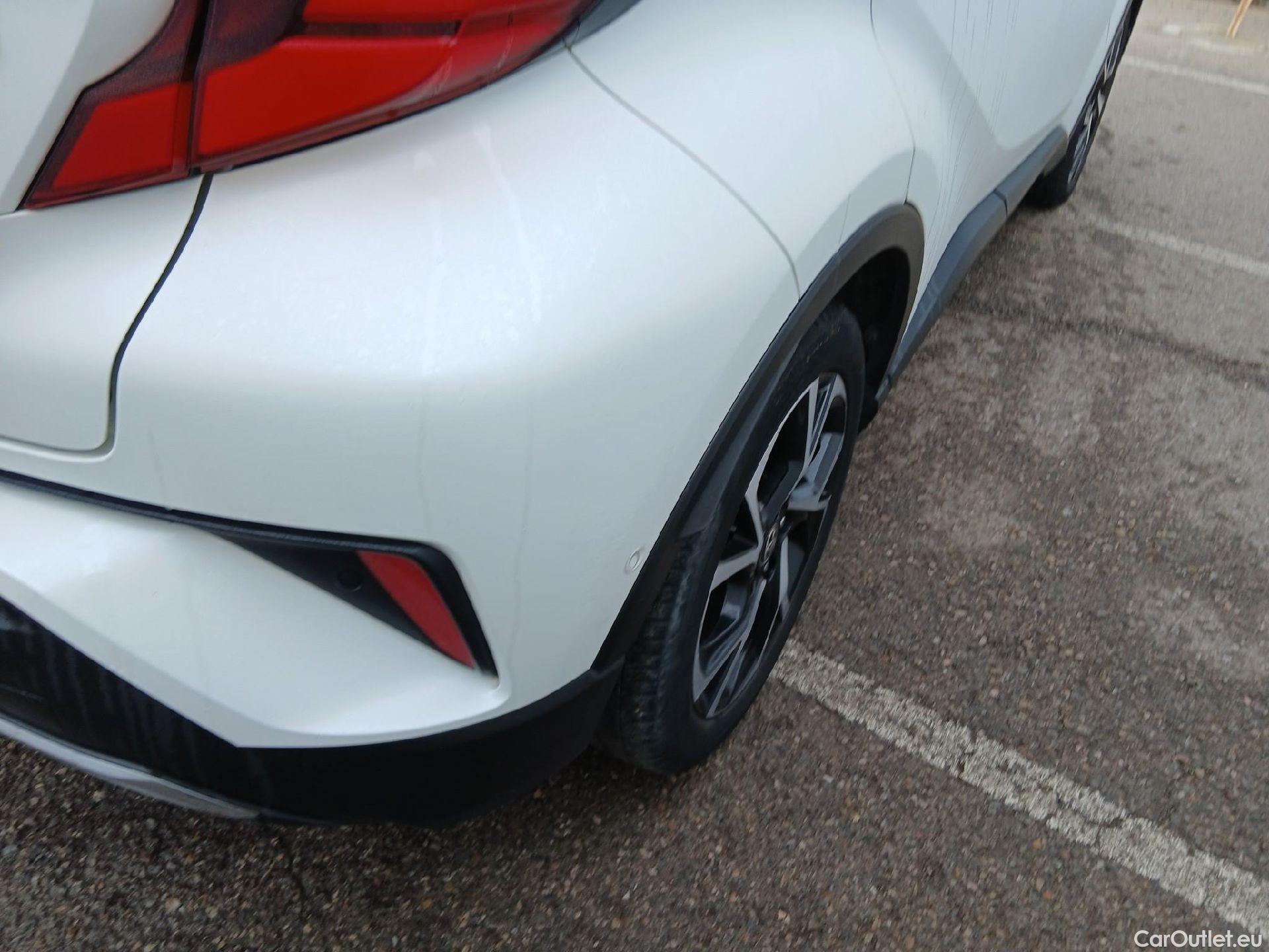  Toyota  C-HR TOYOTA  / 2019 / 5P / todoterreno 2.0 180H Advance #10