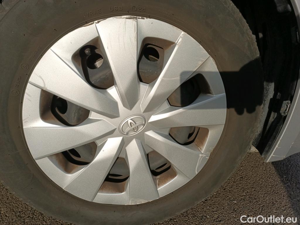  Toyota  Corolla TOYOTA  / 2019 / 5P / familiar 1.8 125H BUSINESS E-CVT TOURING SPORT #34