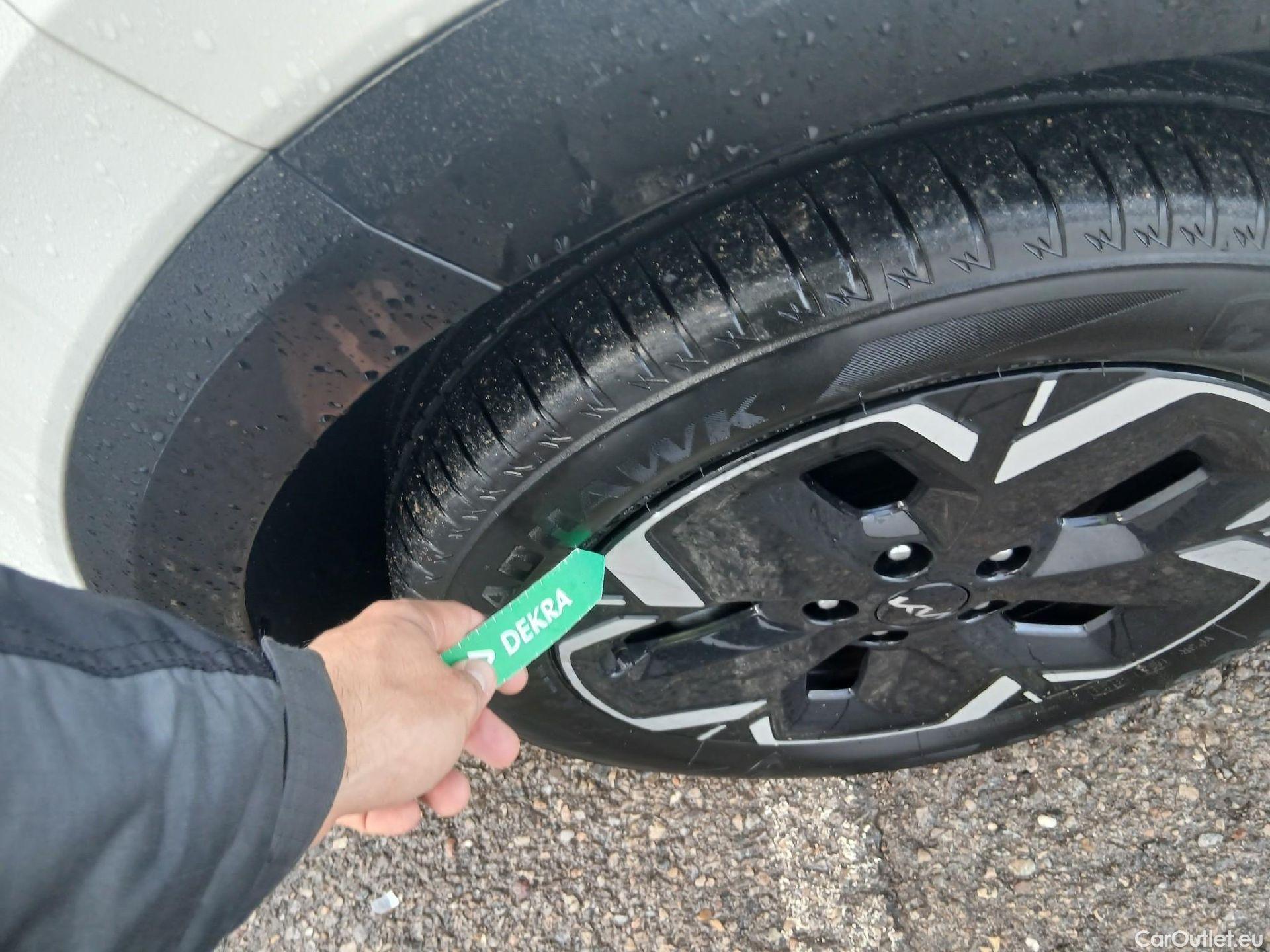  KIA  Niro KIA e- e- 150kW (204CV) Winter Edition(SP) Long Range #5