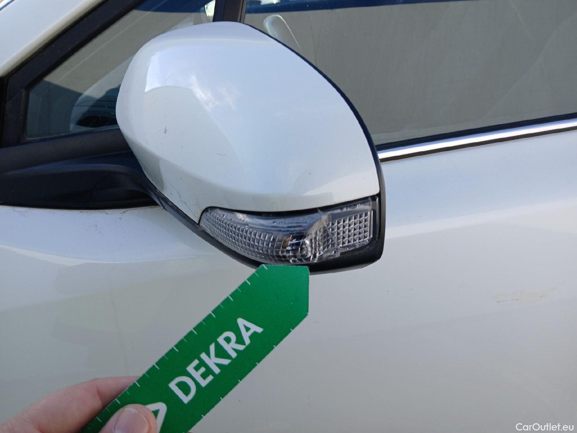  Toyota  C-HR TOYOTA  / 2019 / 5P / todoterreno 1.8 125H Advance #33