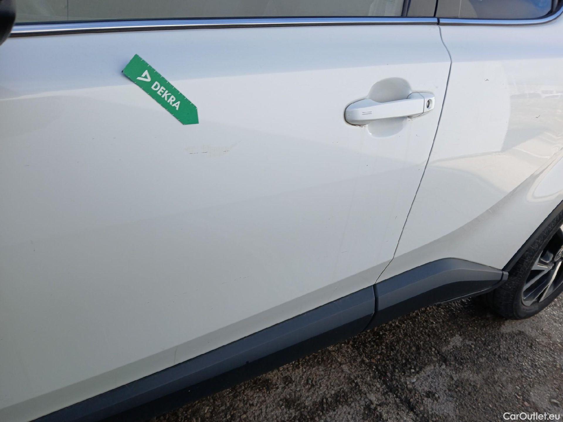  Toyota  C-HR TOYOTA  / 2019 / 5P / todoterreno 1.8 125H Advance #31