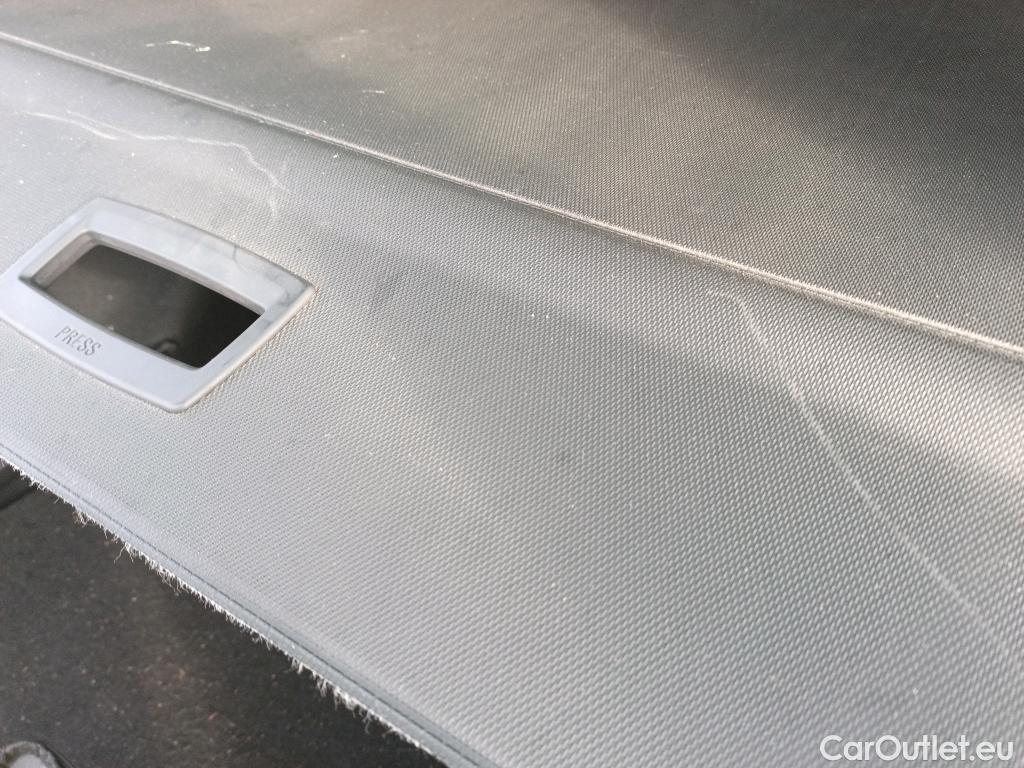  Toyota  Corolla TOYOTA  / 2019 / 5P / familiar 1.8 125H BUSINESS E-CVT TOURING SPORT #26