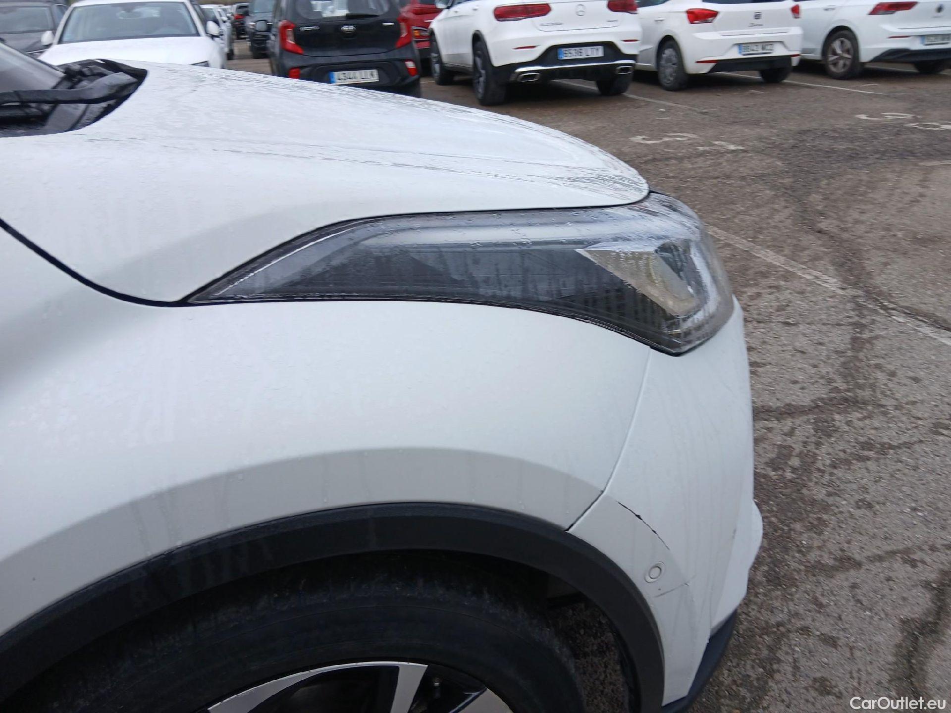  Toyota  C-HR TOYOTA  / 2019 / 5P / todoterreno 2.0 180H Advance #19