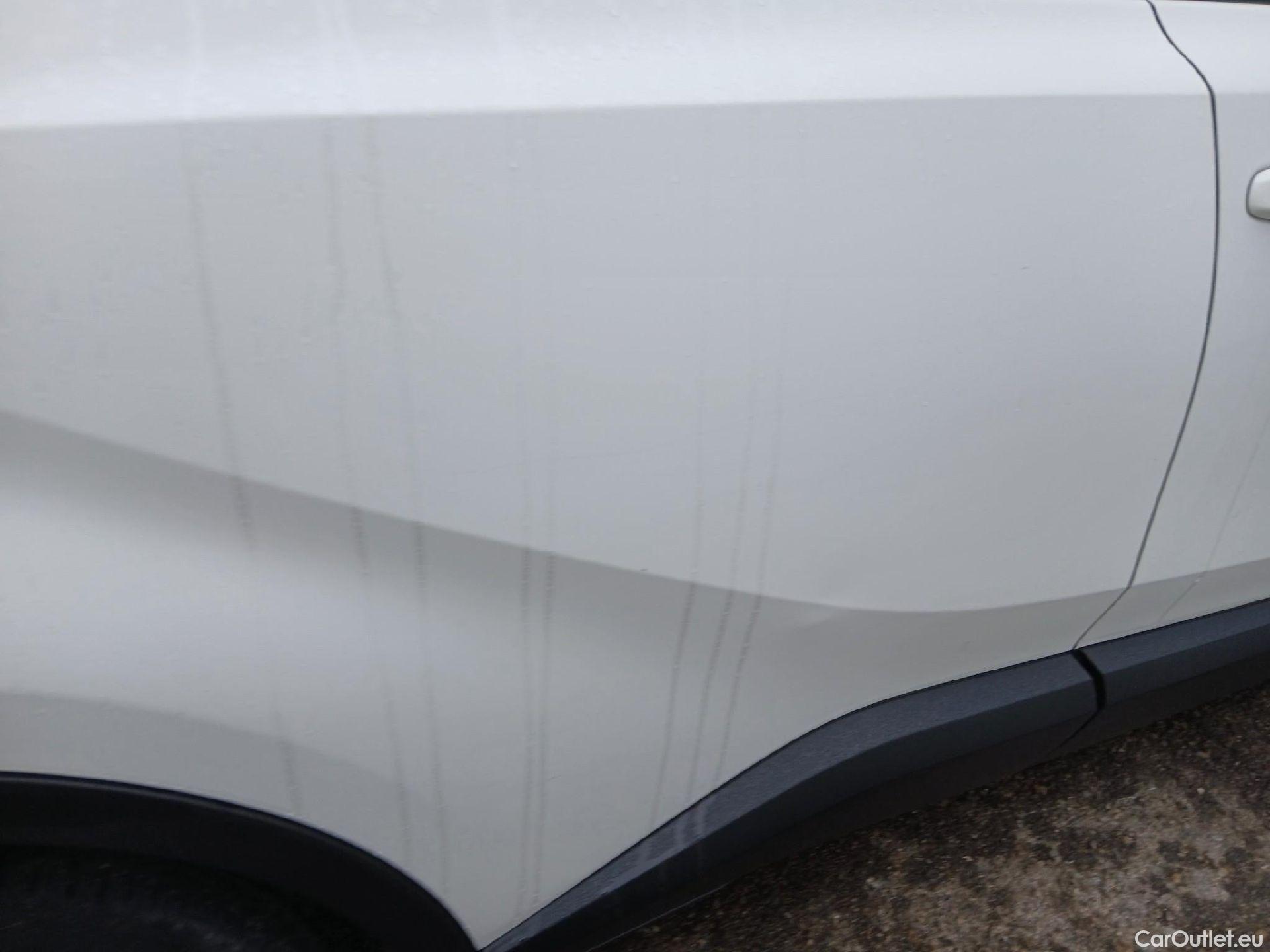  Toyota  C-HR TOYOTA  / 2019 / 5P / todoterreno 2.0 180H Advance #16