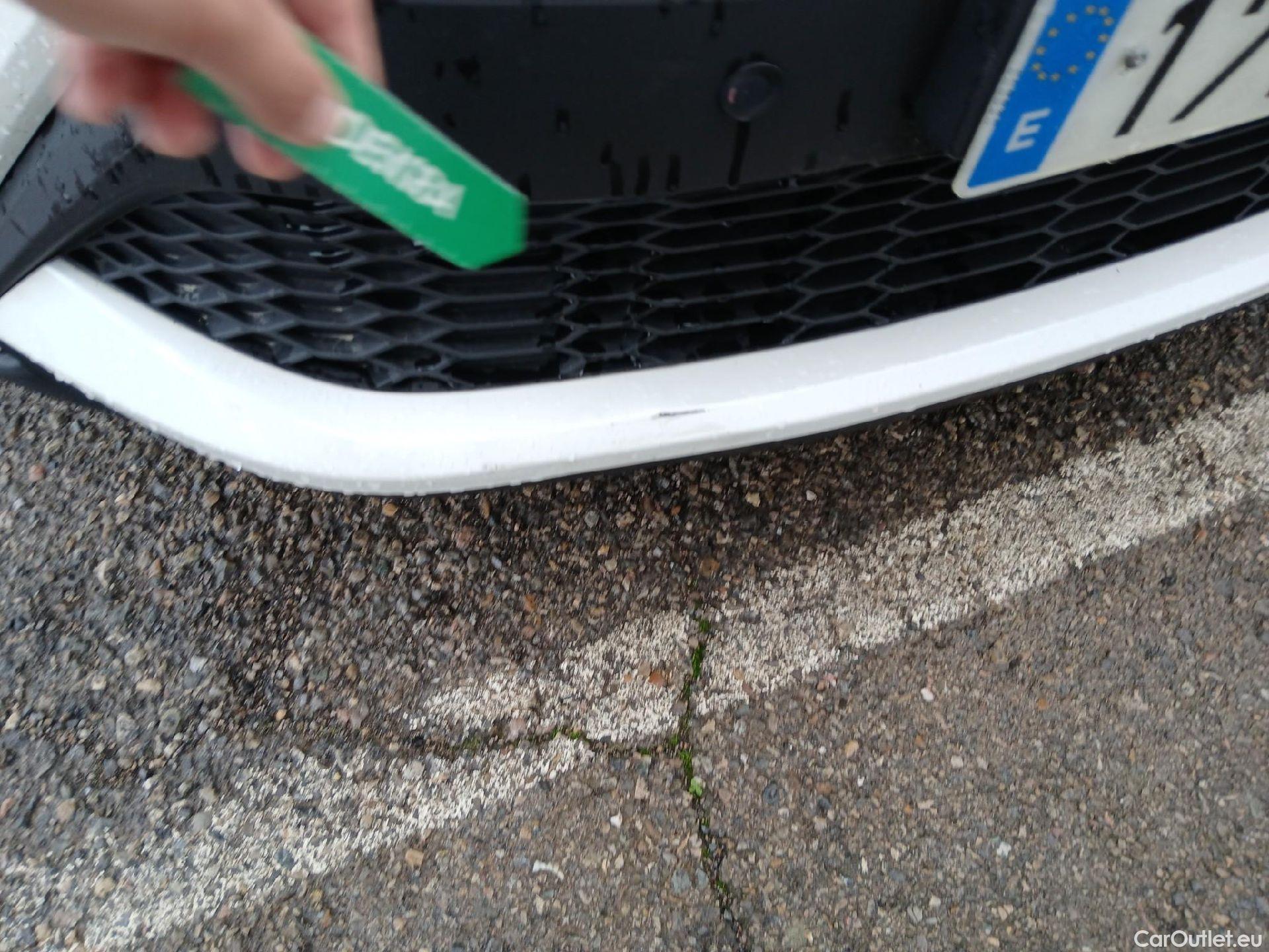  Toyota  C-HR TOYOTA  / 2019 / 5P / todoterreno 2.0 180H Advance #9