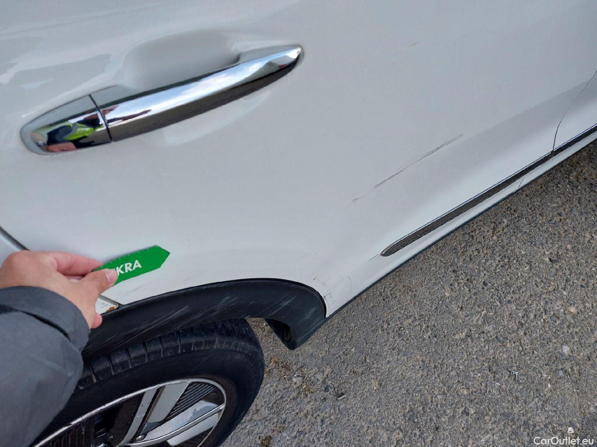  KIA  Niro KIA  / 2019 / 5P / crossover 1.6 GDi PHEV 104kW (141CV) Drive #28