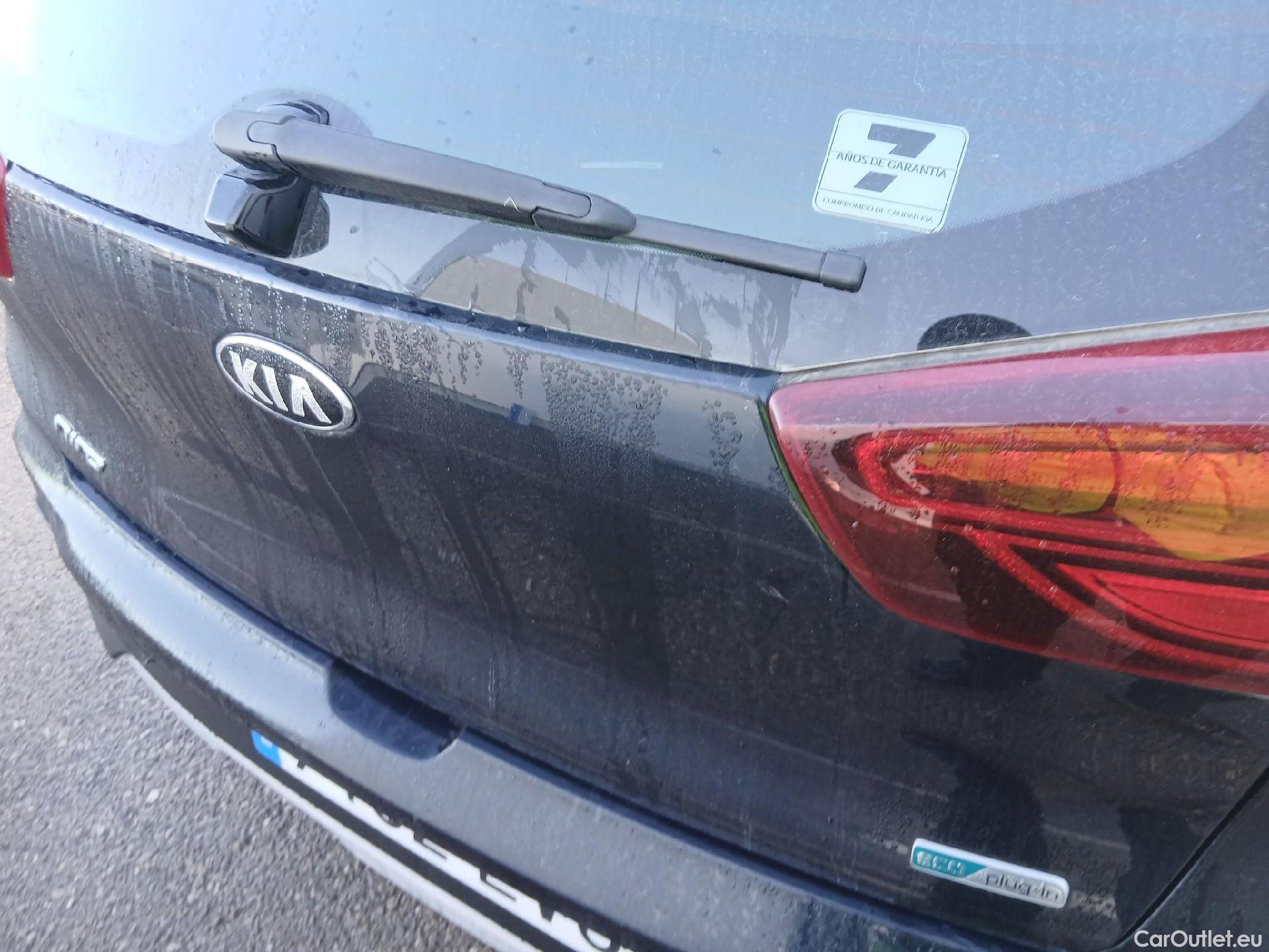  KIA  Niro KIA  / 2019 / 5P / crossover 1.6 GDi PHEV 104kW (141CV) Drive #9