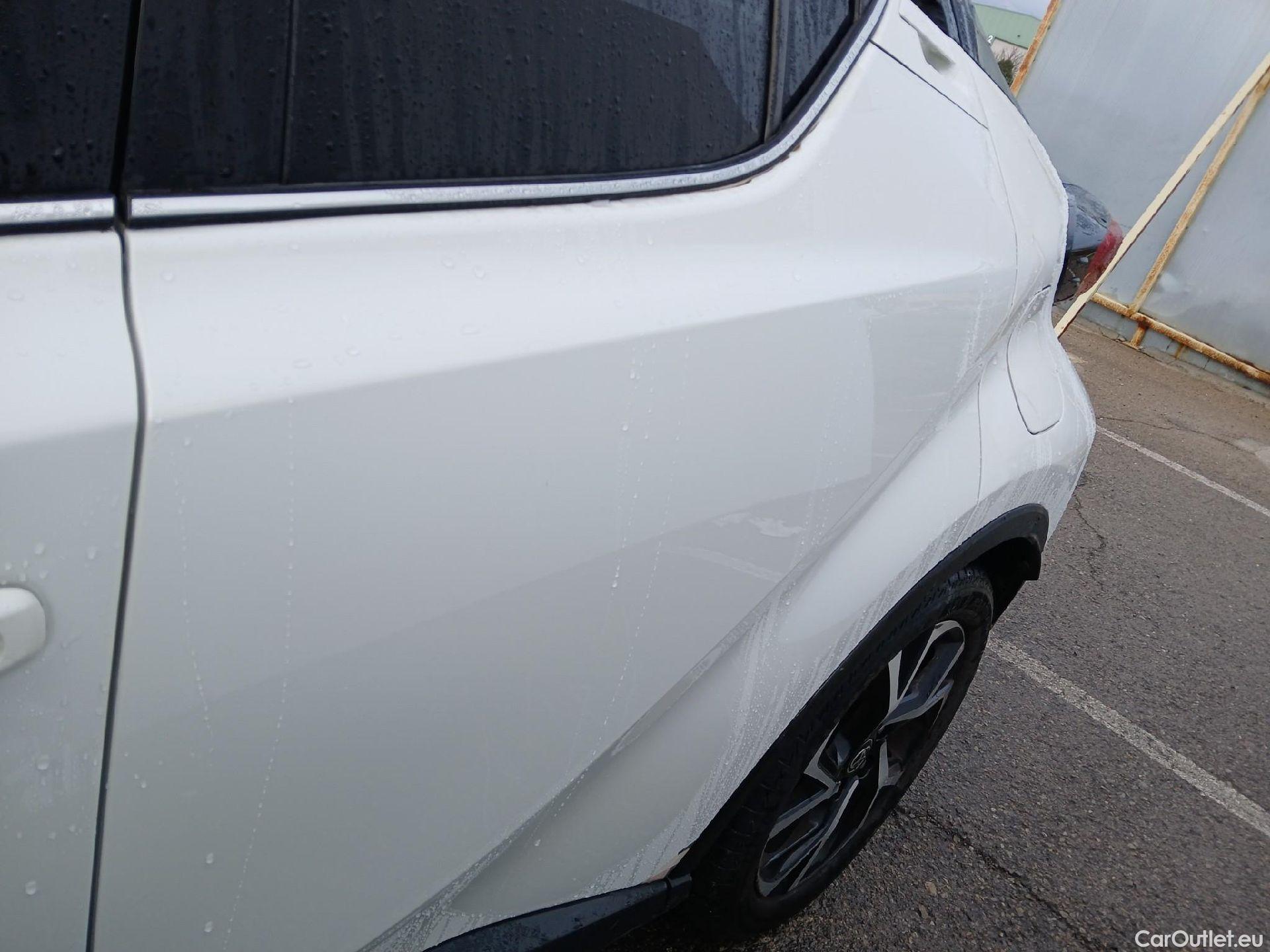  Toyota  C-HR TOYOTA  / 2019 / 5P / todoterreno 2.0 180H Advance #18