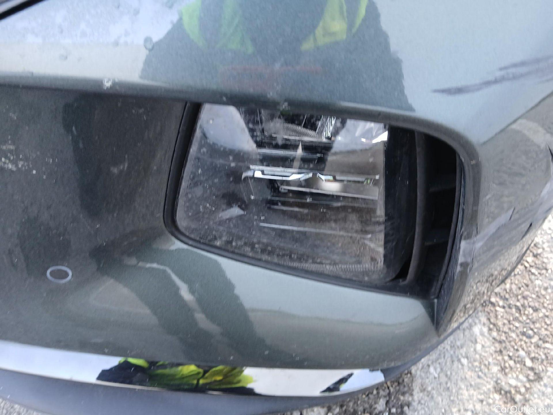  Hyundai  Tucson HYUNDAI  / 2020 / 5P / todoterreno 1.6 TGDI PHEV 195kW Tecno Sky Auto 4x4 #6