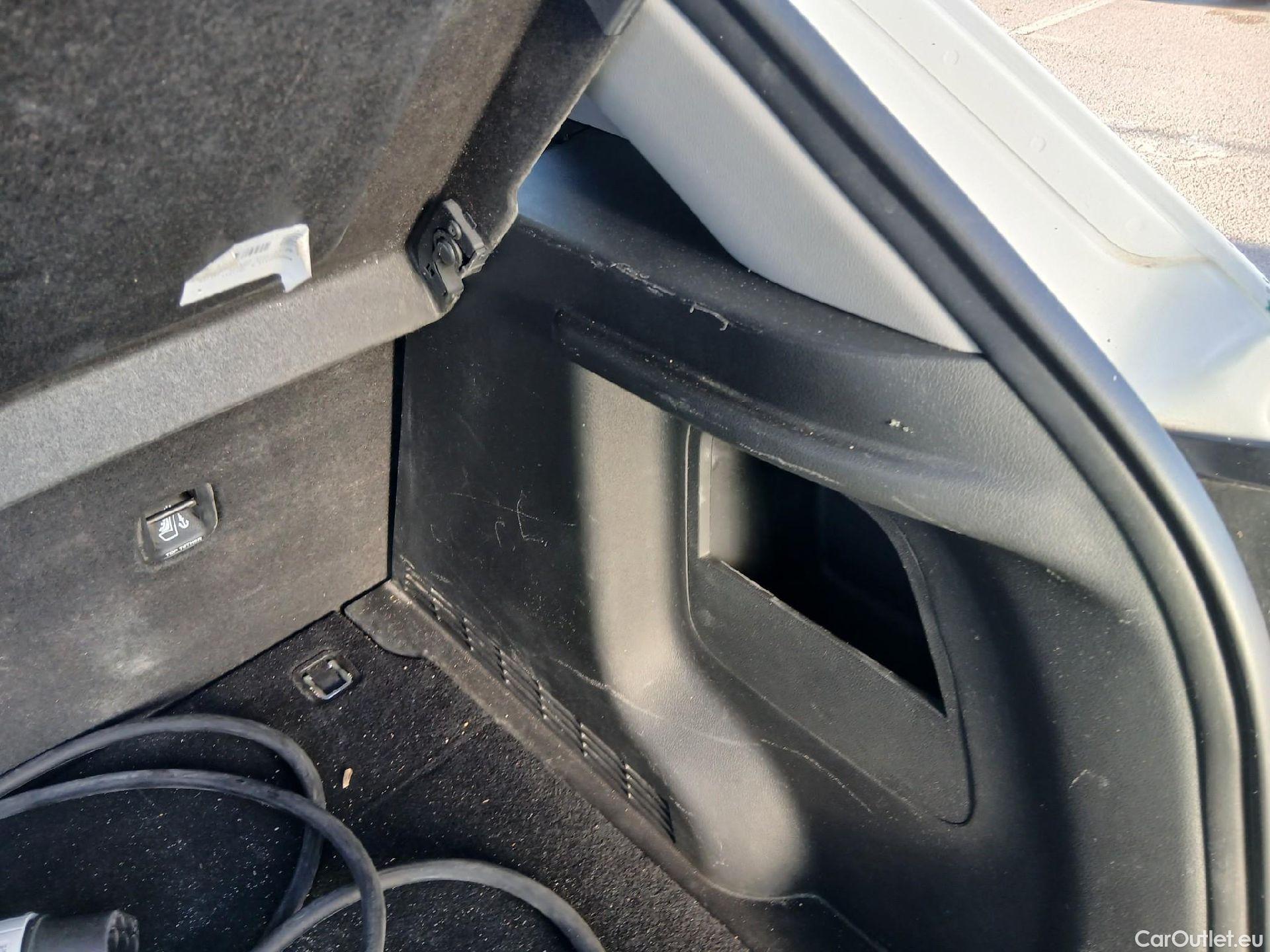  Hyundai  Konna HYUNDAI Kona / 2020 / 5P / todoterreno 100kW EV Maxx #44