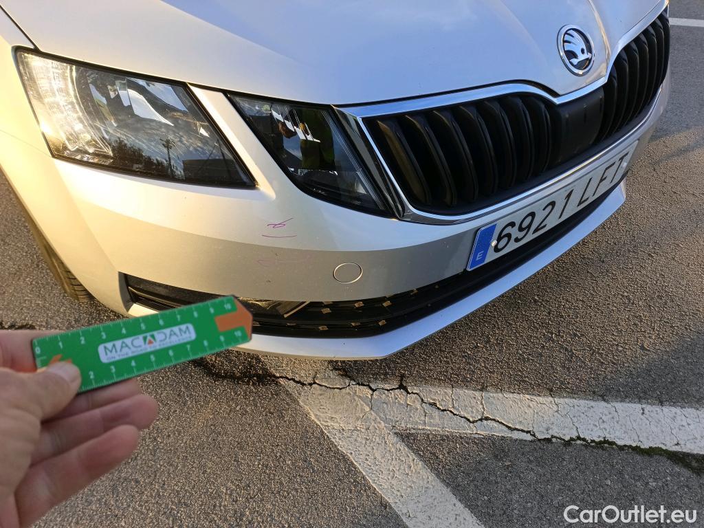  Skoda  Octavia SKODA  / 2016 / 5P / familiar Combi 1.6 TDI CR 85KW (115CV) Ambition #15