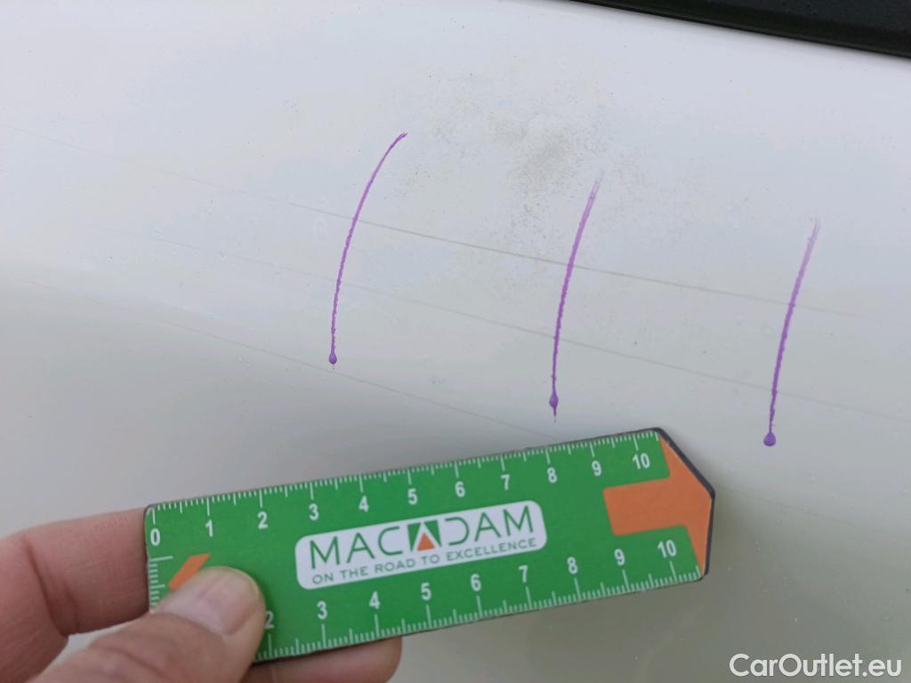  Peugeot  2008 PEUGEOT  / 2019 / 5P / todoterreno Allure BlueHDI 81kW (110CV) #7