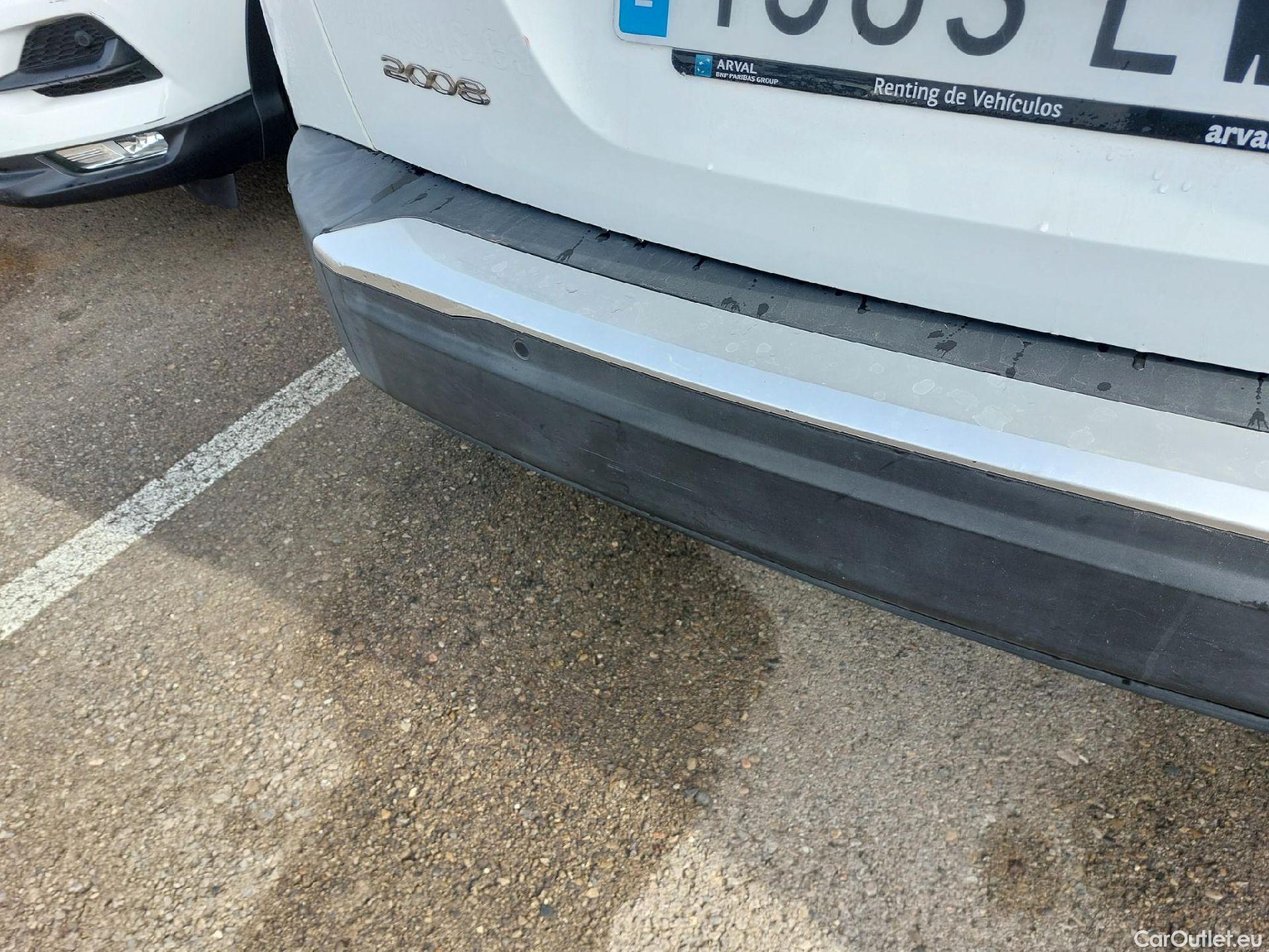  Peugeot  2008 PEUGEOT  / 2019 / 5P / todoterreno Allure BlueHDI 81kW (110CV) #5