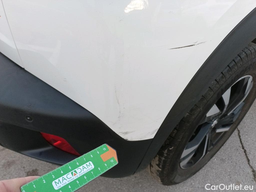  Peugeot  2008 PEUGEOT  / 2019 / 5P / todoterreno Allure BlueHDI 81kW (110CV) #31