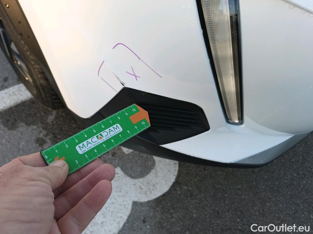  Peugeot  2008 PEUGEOT  / 2019 / 5P / todoterreno Allure BlueHDI 81kW (110CV) #8