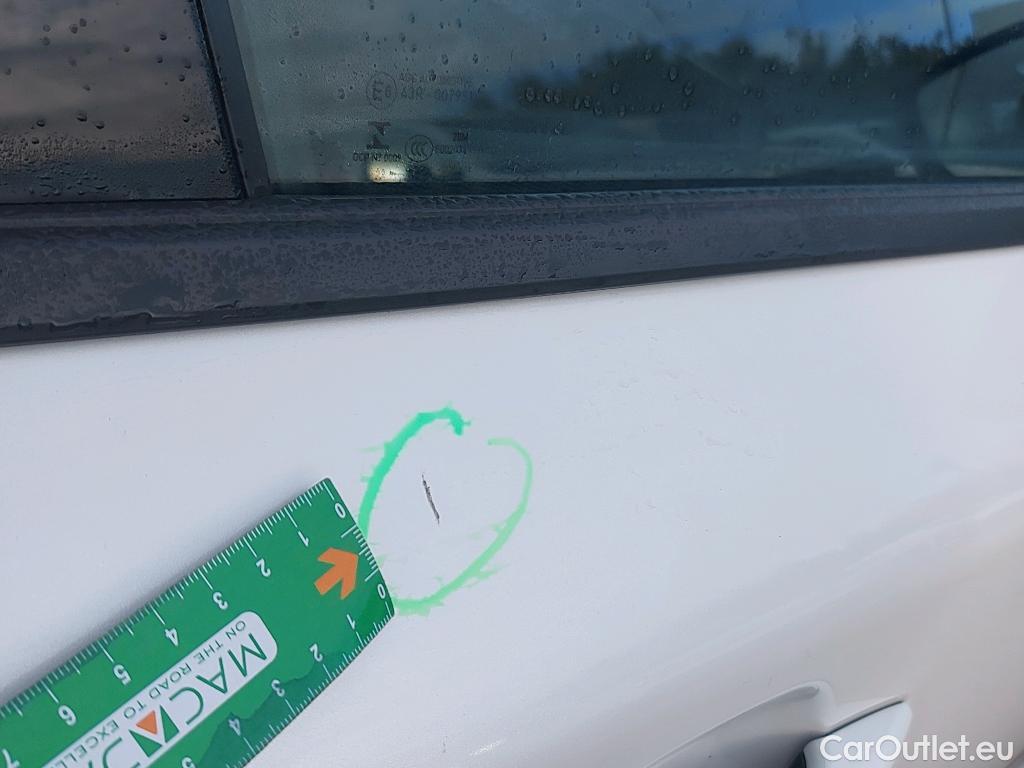  Peugeot  2008 PEUGEOT  / 2019 / 5P / todoterreno Active Pack Puretech 100 S&S BVM6 #4