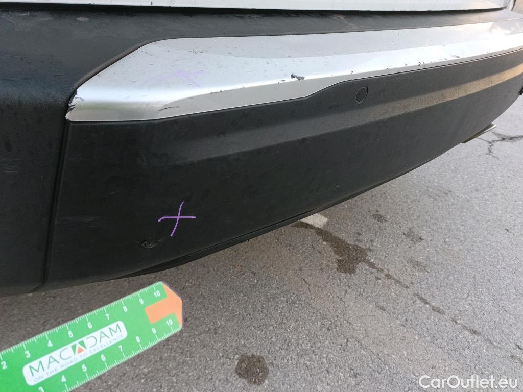  Peugeot  2008 PEUGEOT  / 2019 / 5P / todoterreno Allure BlueHDI 81kW (110CV) #29