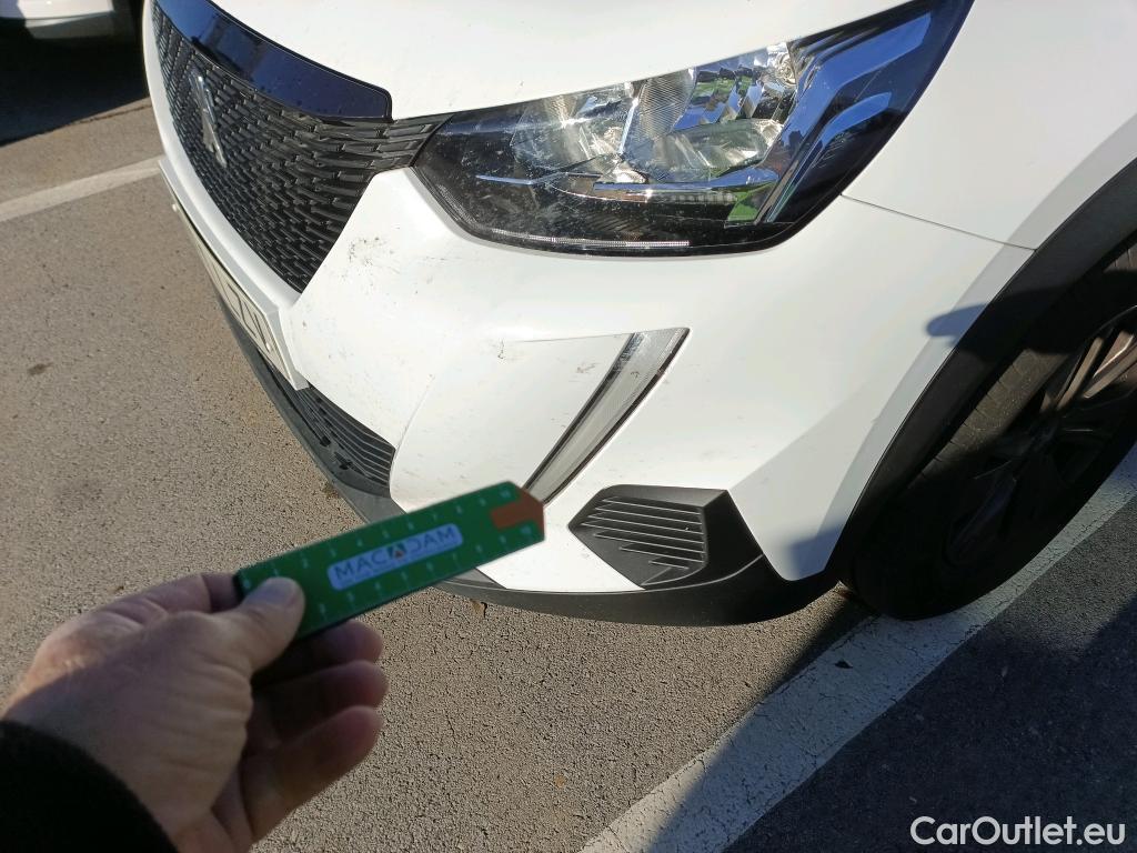  Peugeot  2008 PEUGEOT  / 2019 / 5P / todoterreno Active BlueHDI 81kW (110CV) #9