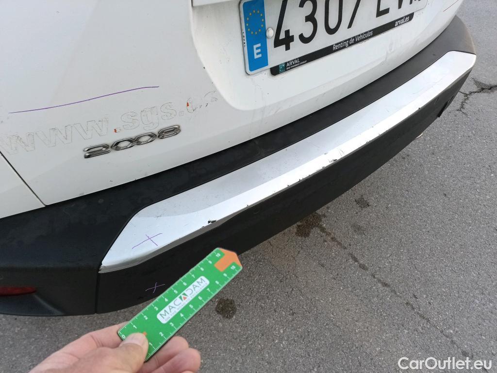  Peugeot  2008 PEUGEOT  / 2019 / 5P / todoterreno Allure BlueHDI 81kW (110CV) #36