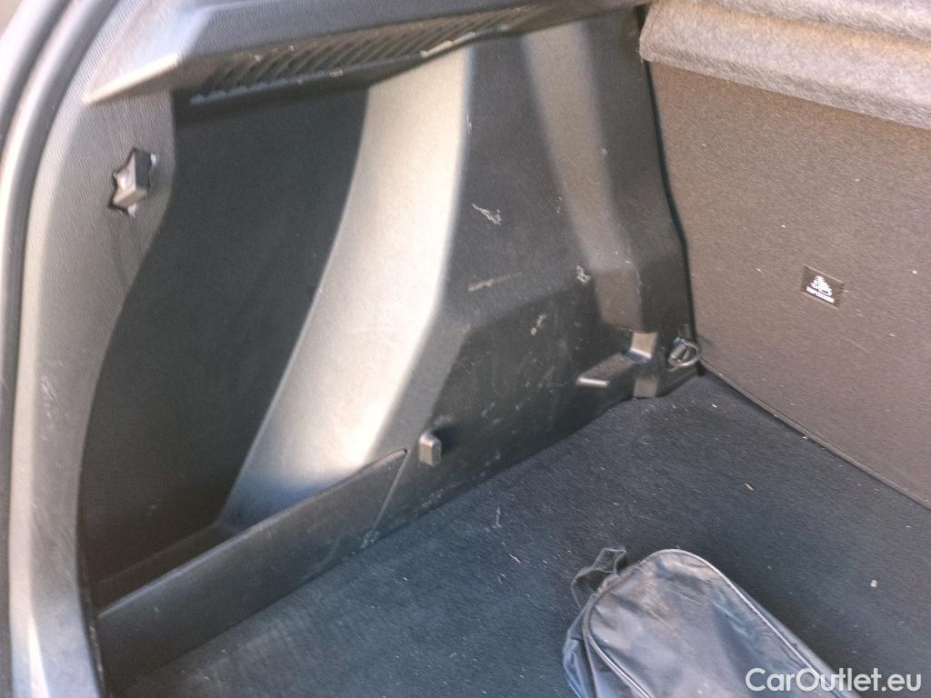  Peugeot  2008 PEUGEOT  / 2019 / 5P / todoterreno Active BlueHDI 81kW (110CV) #7