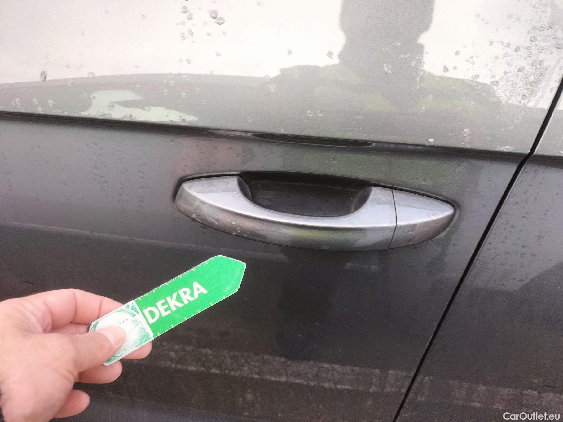  Volkswagen  T-ROC VOLKSWAGEN  / 2017 / 5P / todoterreno Advance 2.0 TDI 85kW (115CV) #13