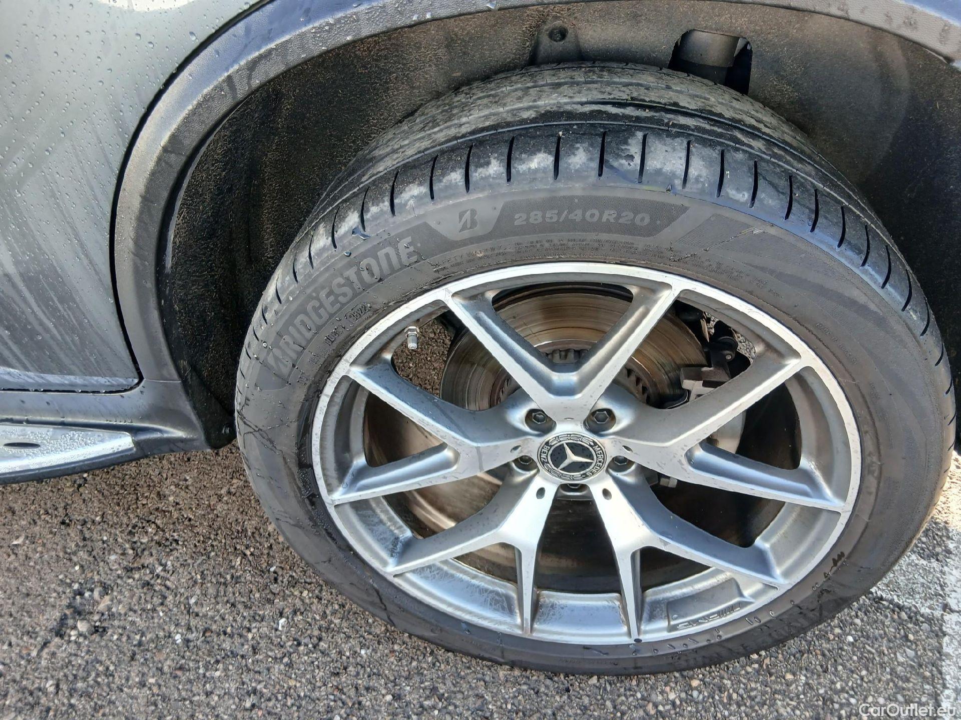  Mercedes  G-Klasee MERCEDES-BENZ GLC Coupé / 2019 / 5P / coupé GLC 300 de 4MATIC #3