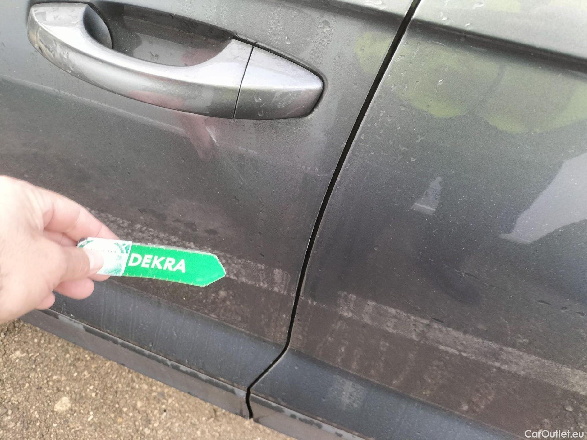  Volkswagen  T-ROC VOLKSWAGEN  / 2017 / 5P / todoterreno Advance 2.0 TDI 85kW (115CV) #12