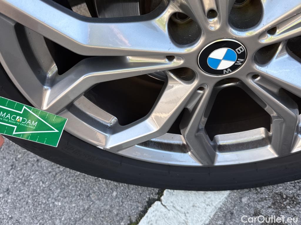  Bmw  X3 BMW  / 2017 / 5P / todoterreno sDrive18d #37