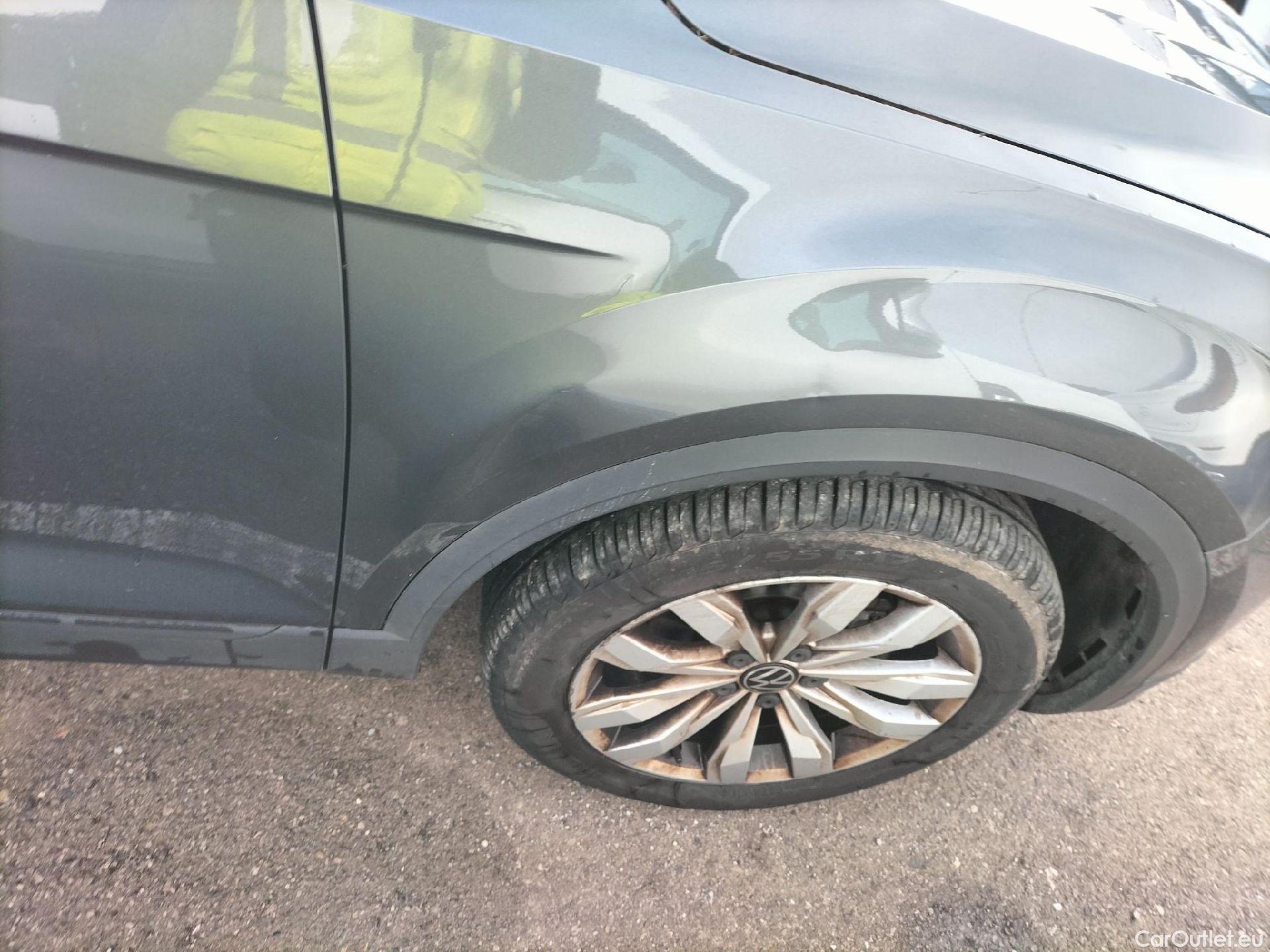  Volkswagen  T-ROC VOLKSWAGEN  / 2017 / 5P / todoterreno Advance 2.0 TDI 85kW (115CV) #33