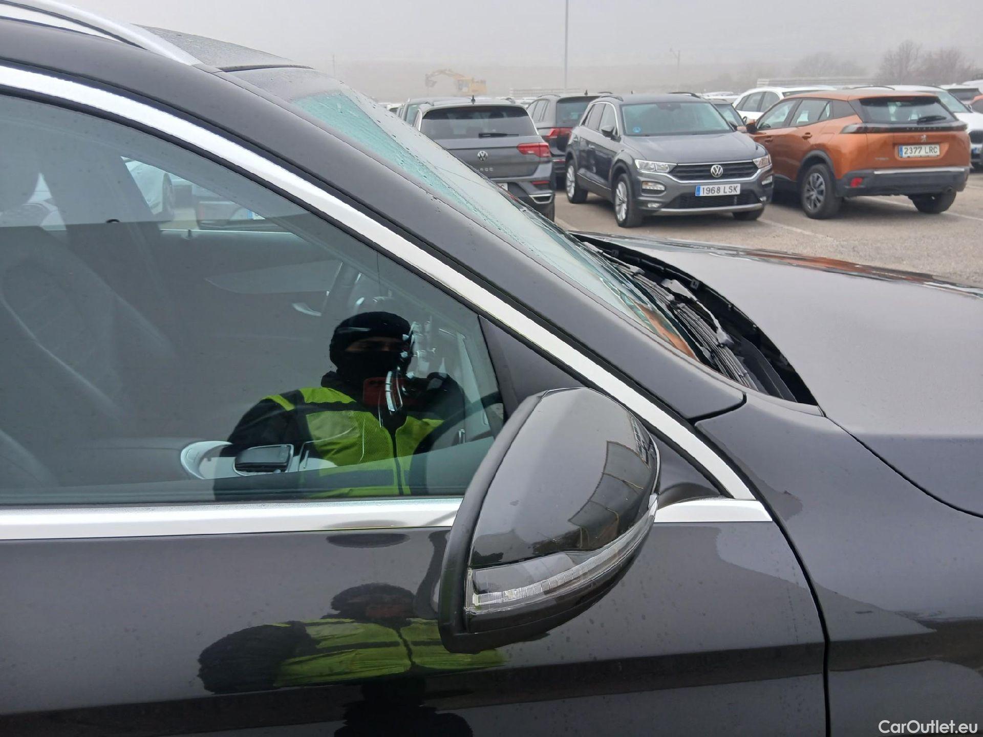  Mercedes  G-Klasee MERCEDES-BENZ Clase GLC / 2019 / 5P / todoterreno GLC 300 de 4MATIC #35