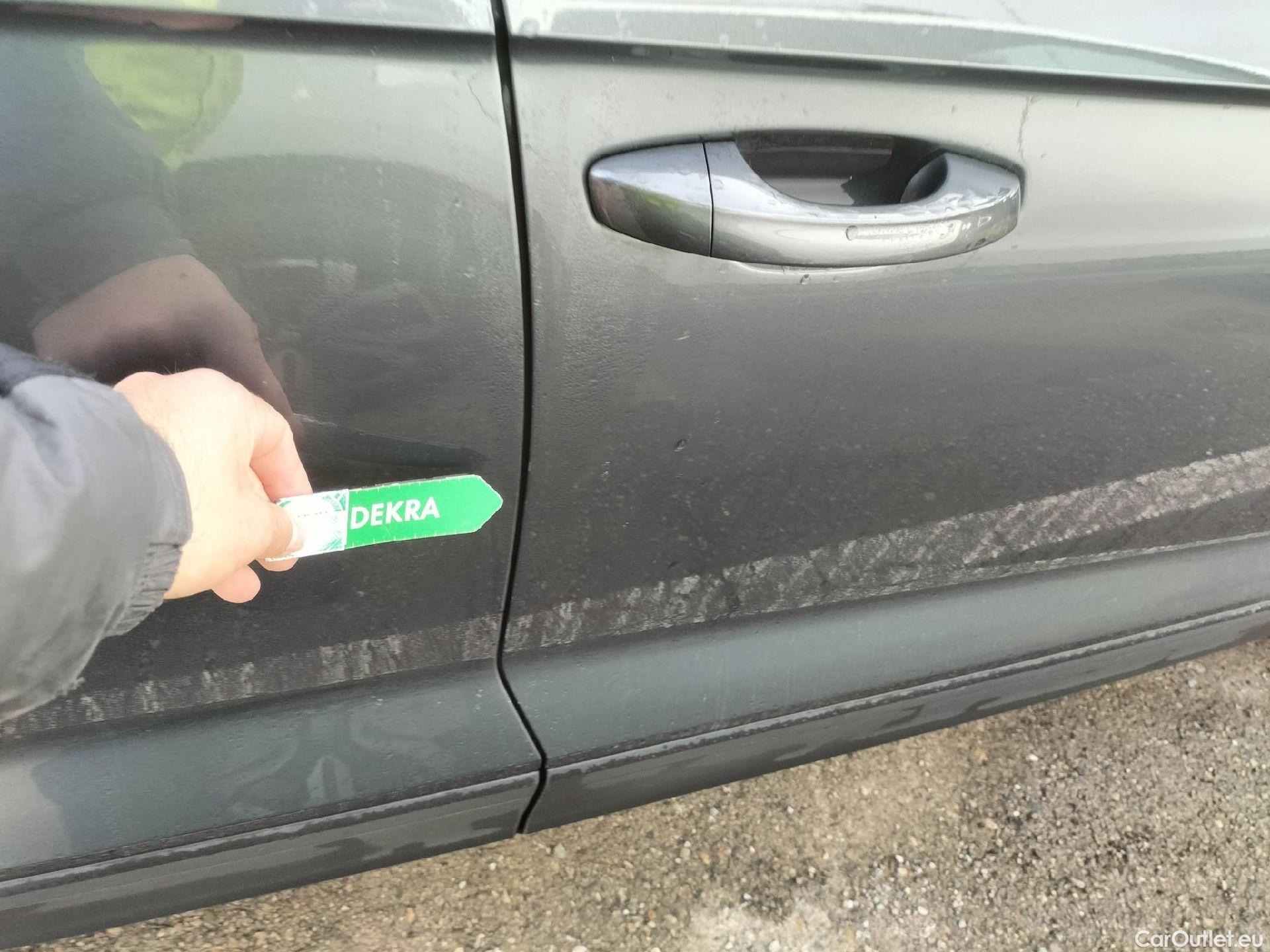  Volkswagen  T-ROC VOLKSWAGEN  / 2017 / 5P / todoterreno Advance 2.0 TDI 85kW (115CV) #30