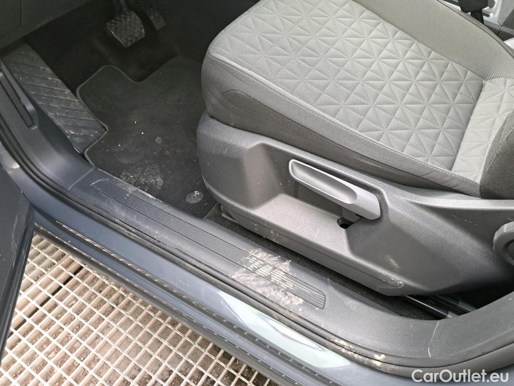  Volkswagen  Tiguan VOLKSWAGEN  / 2020 / 5P / todoterreno Life 1.4 TSI eHybrid 180kW (245CV) DSG #36