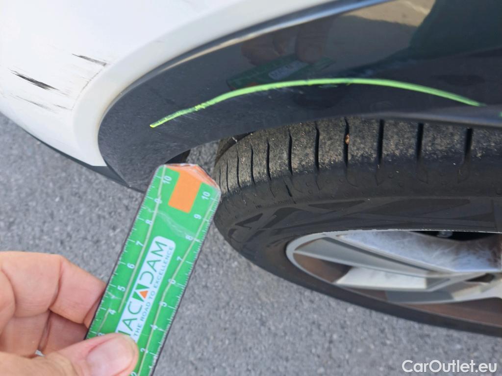  Audi  Q2 AUDI  / 2016 / 5P / todoterreno Design 35 TFSI 110kW (150CV) S tronic #34