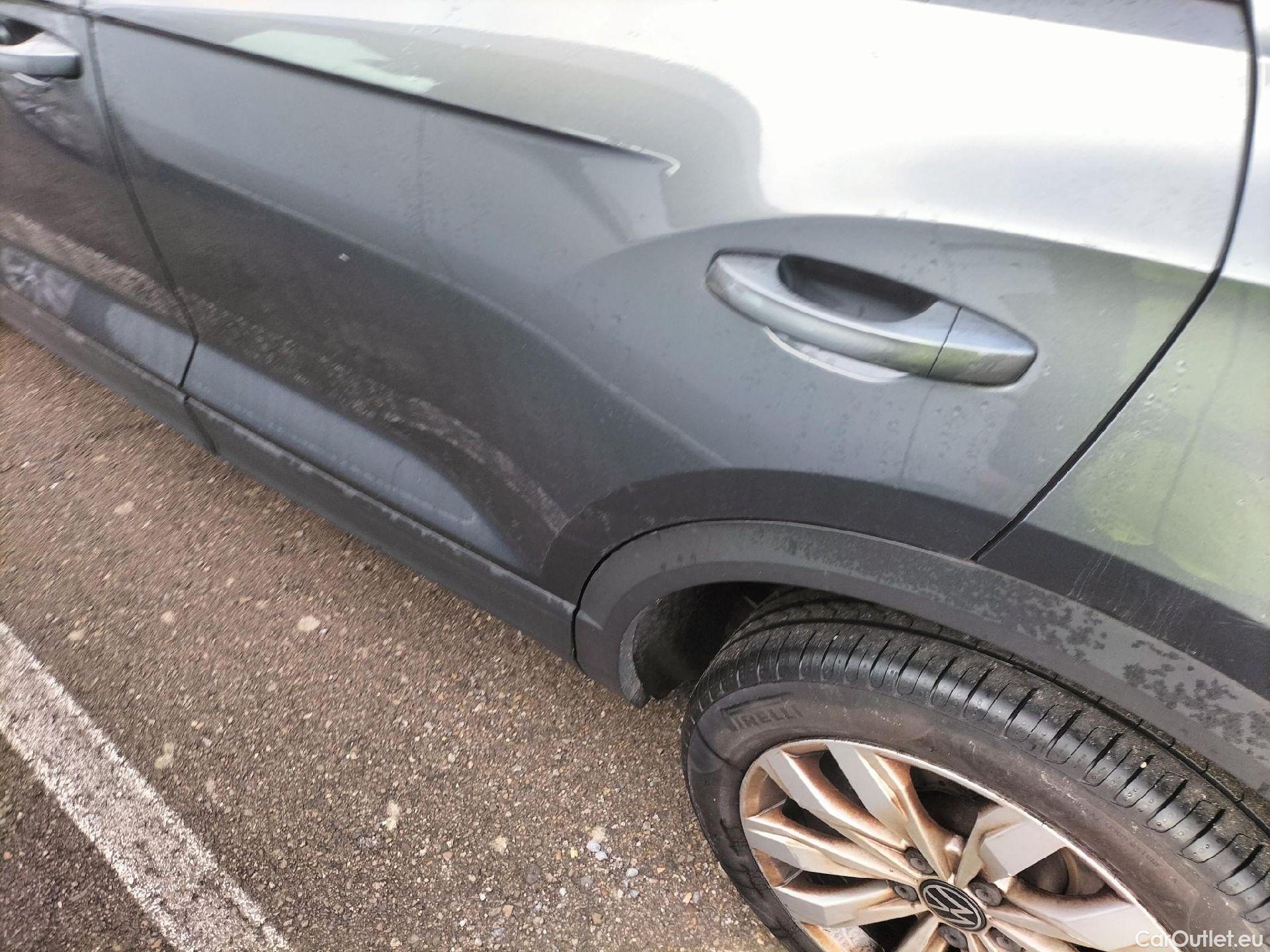  Volkswagen  T-ROC VOLKSWAGEN  / 2017 / 5P / todoterreno Advance 2.0 TDI 85kW (115CV) #16