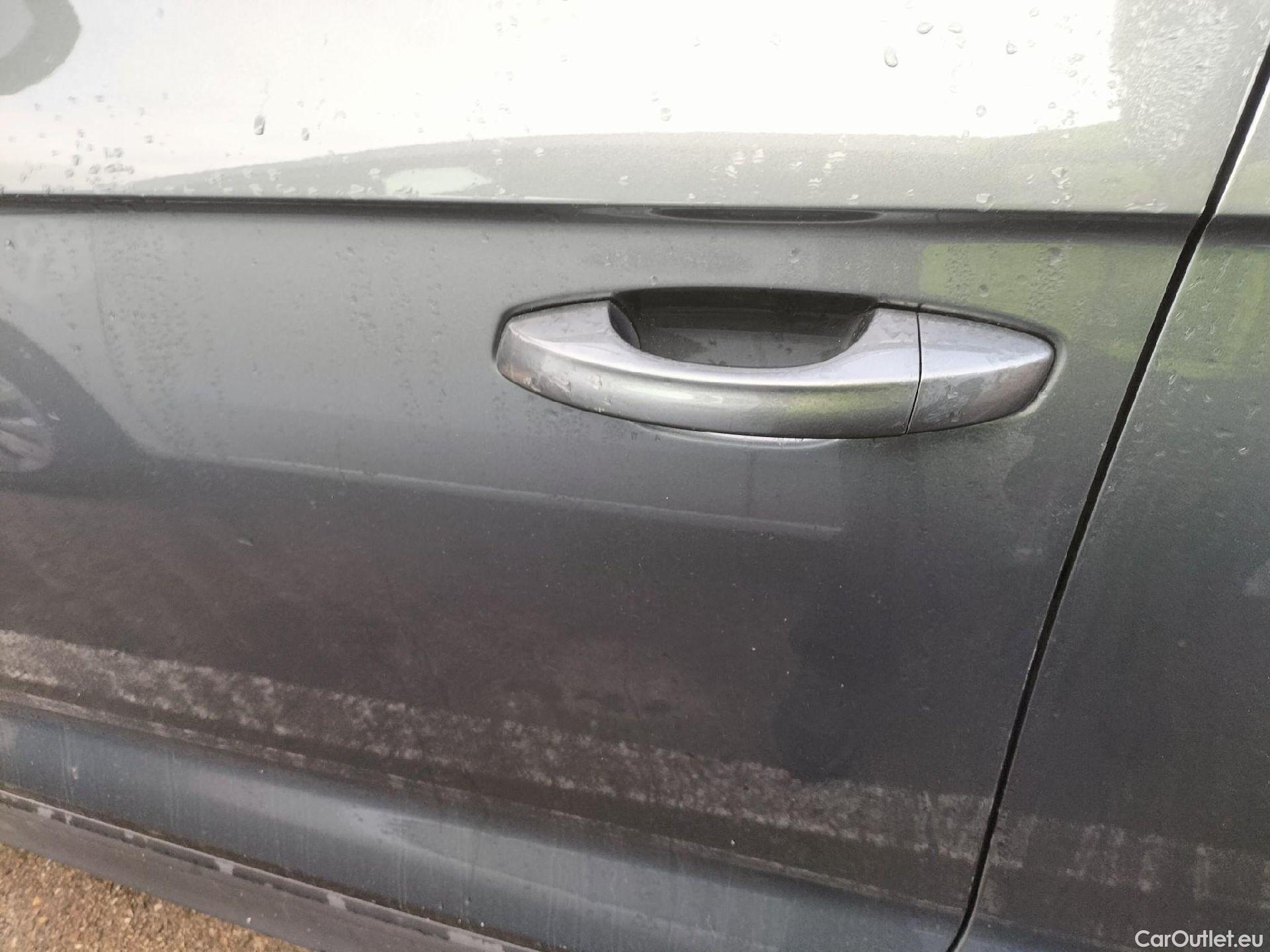  Volkswagen  T-ROC VOLKSWAGEN  / 2017 / 5P / todoterreno Advance 2.0 TDI 85kW (115CV) #14