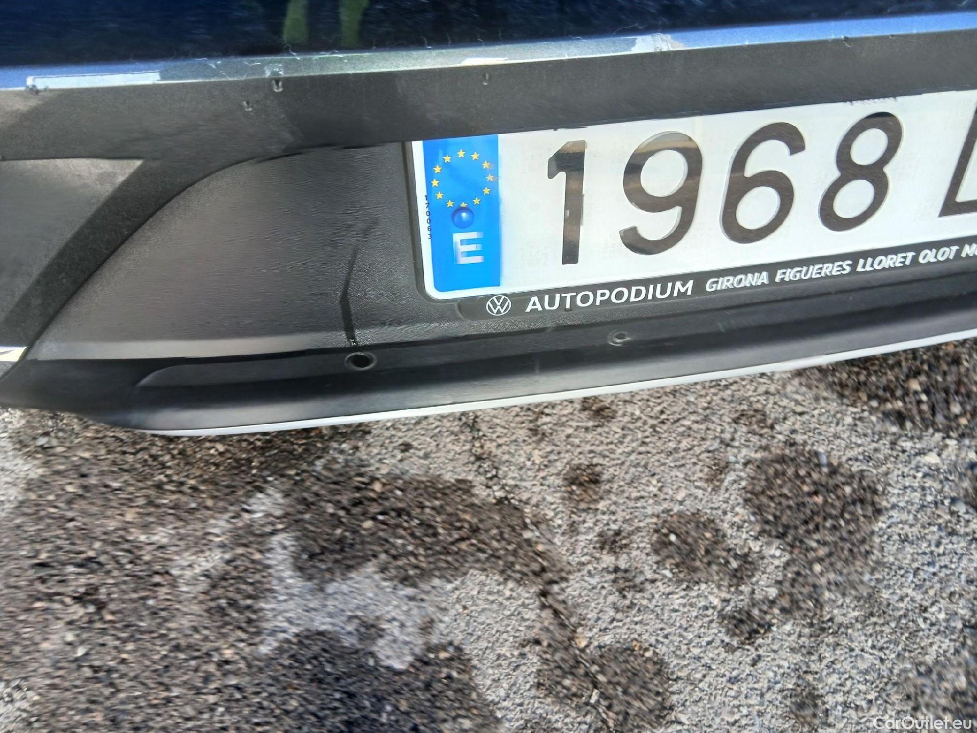  Volkswagen  T-ROC VOLKSWAGEN  / 2017 / 5P / todoterreno Advance 2.0 TDI 110kW (150CV) DSG (AC2) #5