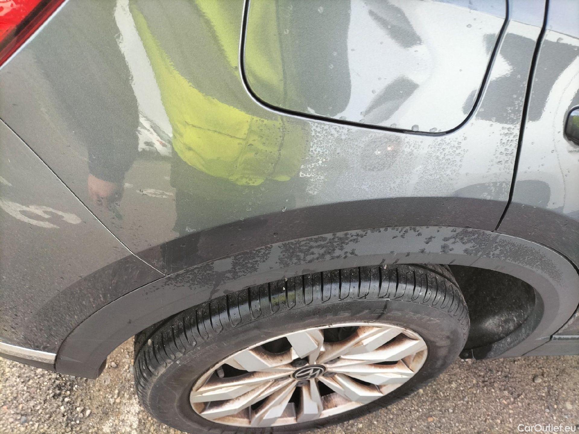  Volkswagen  T-ROC VOLKSWAGEN  / 2017 / 5P / todoterreno Advance 2.0 TDI 85kW (115CV) #28