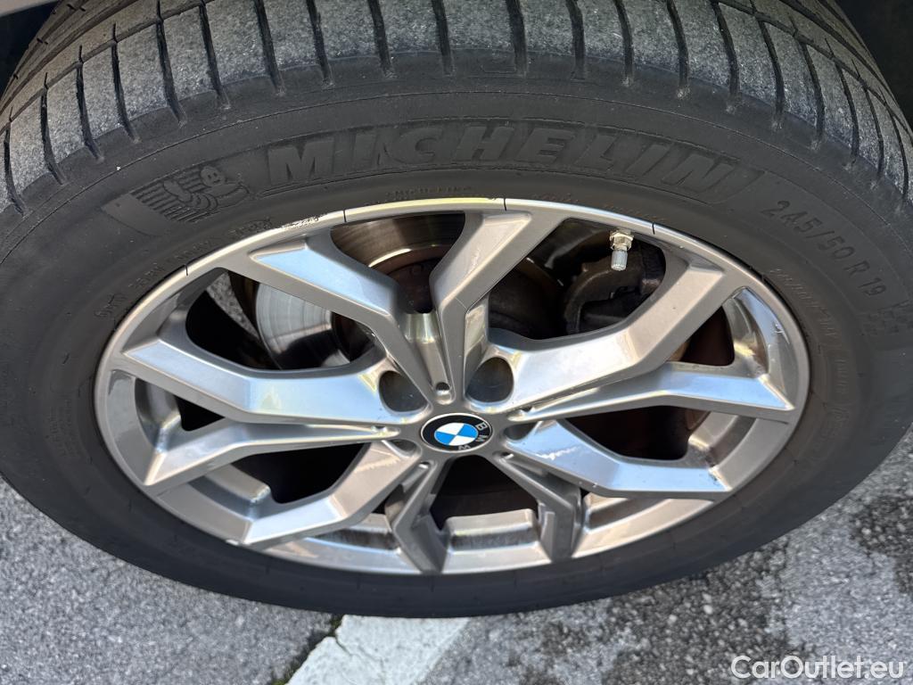  Bmw  X3 BMW  / 2017 / 5P / todoterreno sDrive18d #36