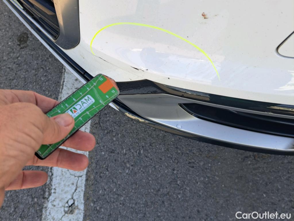  Audi  Q2 AUDI  / 2016 / 5P / todoterreno Design 35 TFSI 110kW (150CV) S tronic #24