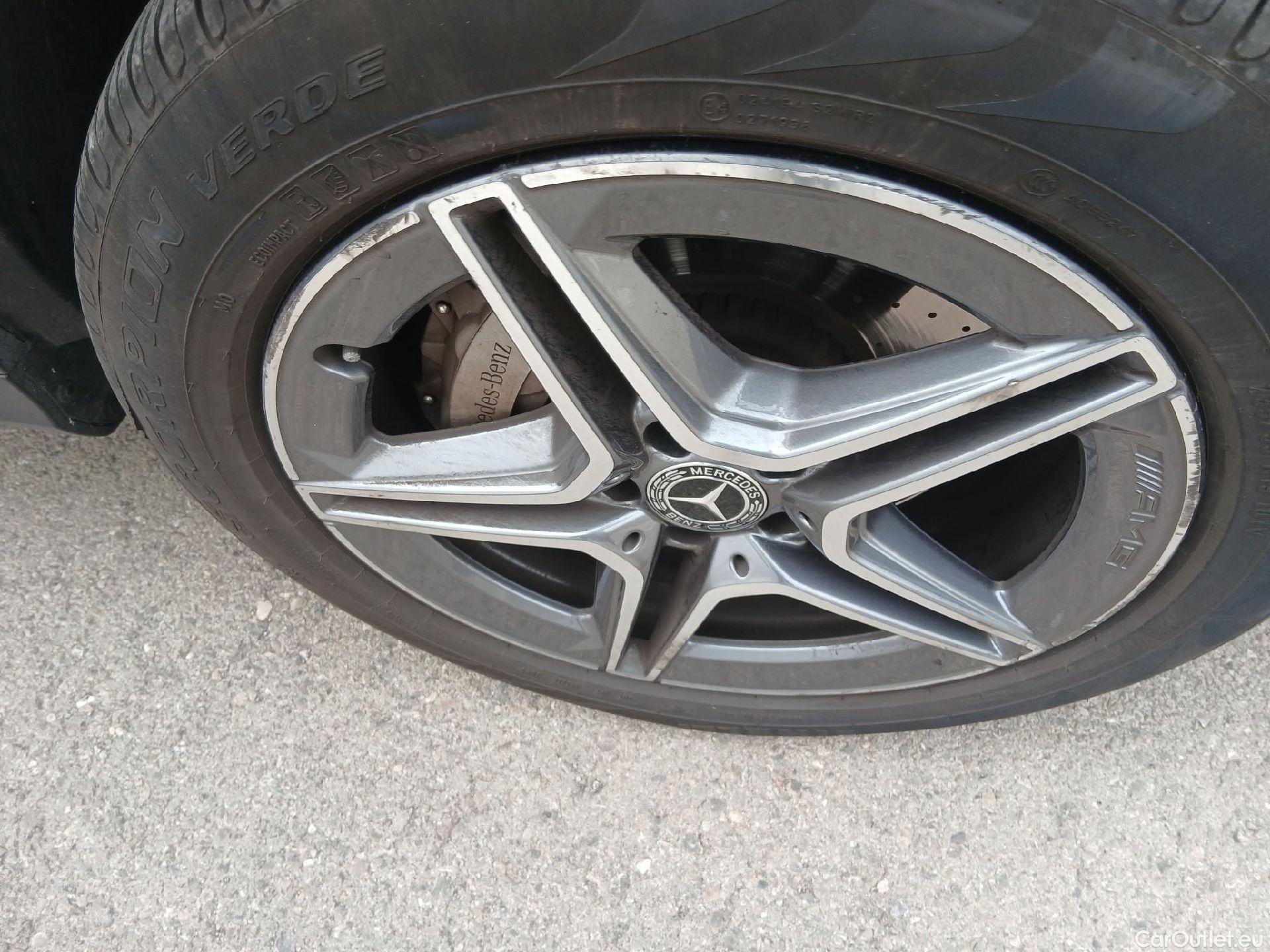  Mercedes  G-Klasee MERCEDES-BENZ Clase GLC / 2019 / 5P / todoterreno GLC 300 de 4MATIC #42