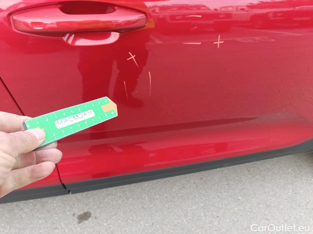  Volvo  XC 40 VOLVO XC40 / 2021 / 5P / todoterreno 1.5 T5 Recharge PHEV Plus Dark Auto #3