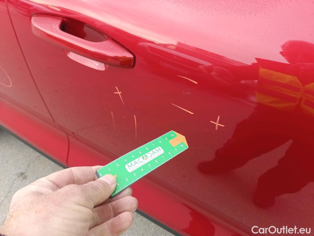  Volvo  XC 40 VOLVO XC40 / 2021 / 5P / todoterreno 1.5 T5 Recharge PHEV Plus Dark Auto #4