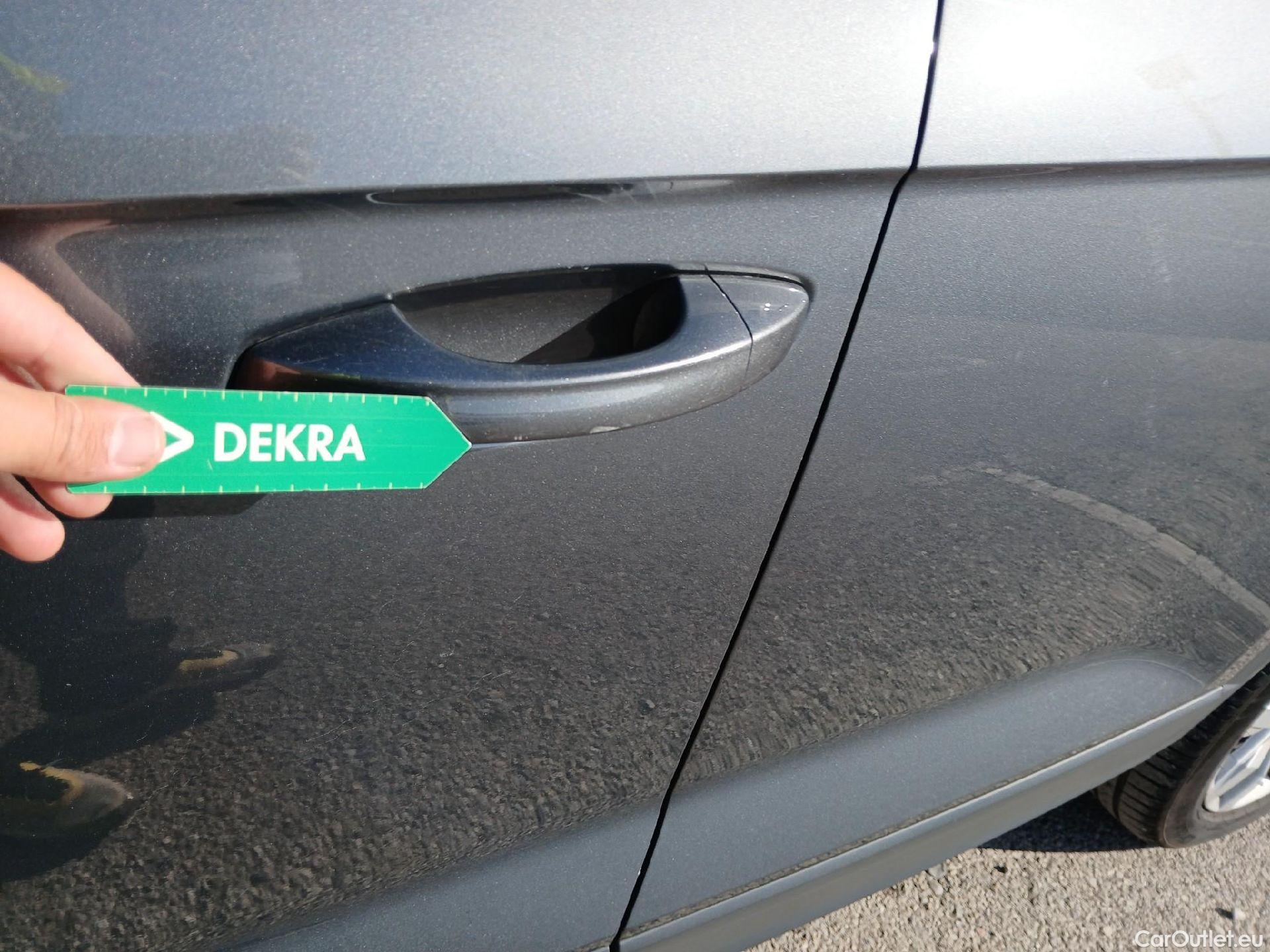  Volkswagen  T-ROC VOLKSWAGEN  / 2017 / 5P / todoterreno Advance 2.0 TDI 110kW (150CV) DSG (AC2) #12