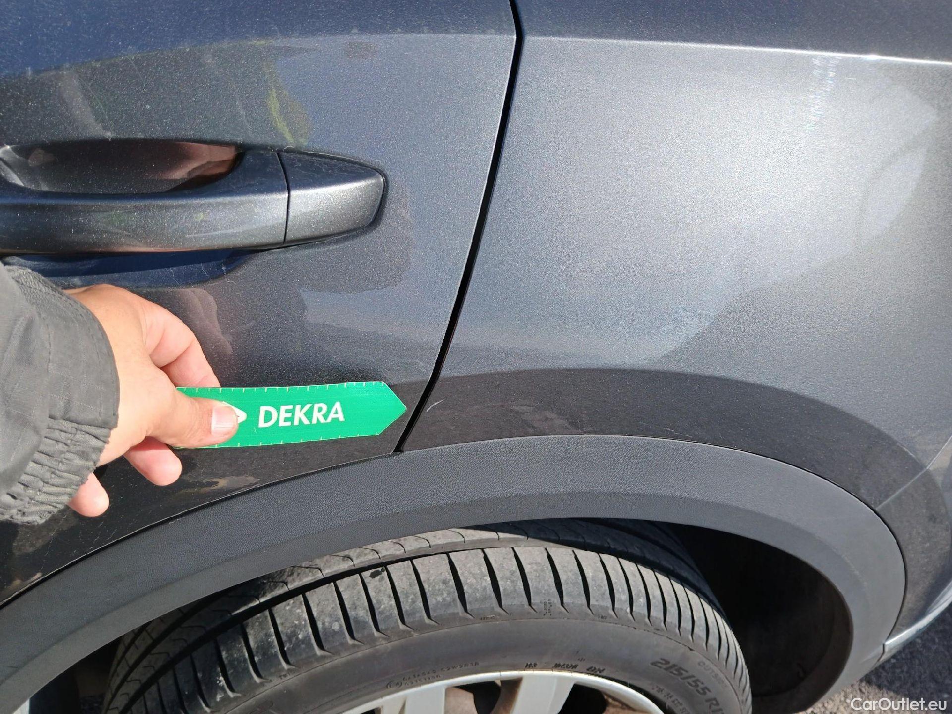  Volkswagen  T-ROC VOLKSWAGEN  / 2017 / 5P / todoterreno Advance 2.0 TDI 110kW (150CV) DSG (AC2) #16