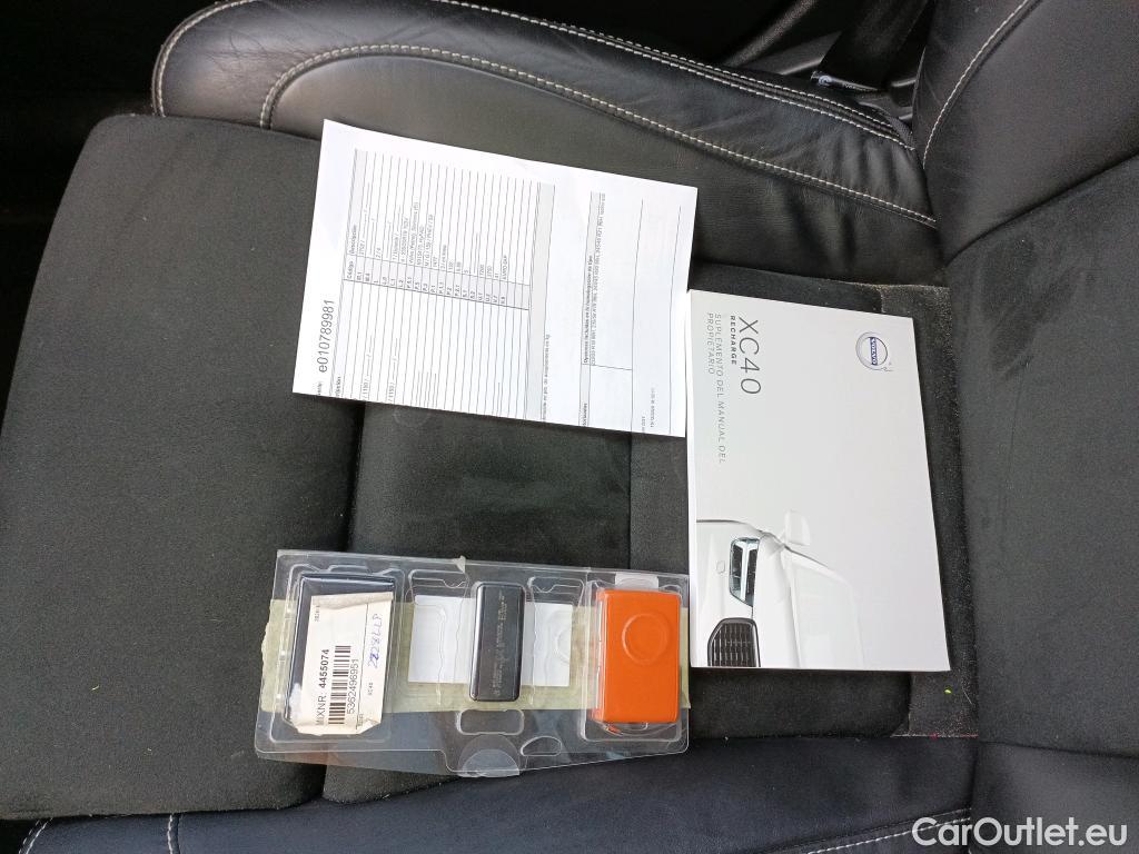  Volvo  XC 40 VOLVO XC40 / 2017 / 5P / todoterreno 1.5 T5 Twin Recharge R-Design Auto #7