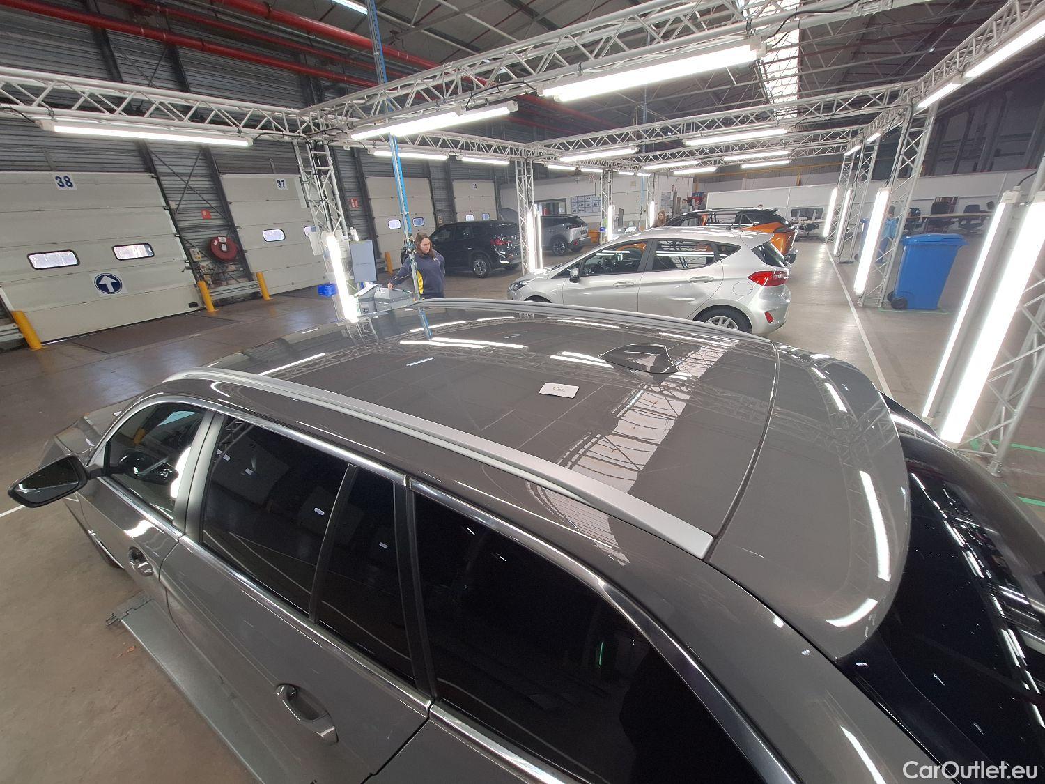  Bmw  Serie 5 BMW, 5-serie To FL'20, BMW 5 Reeks Touring 518d Aut. (100 kW) 5d #18