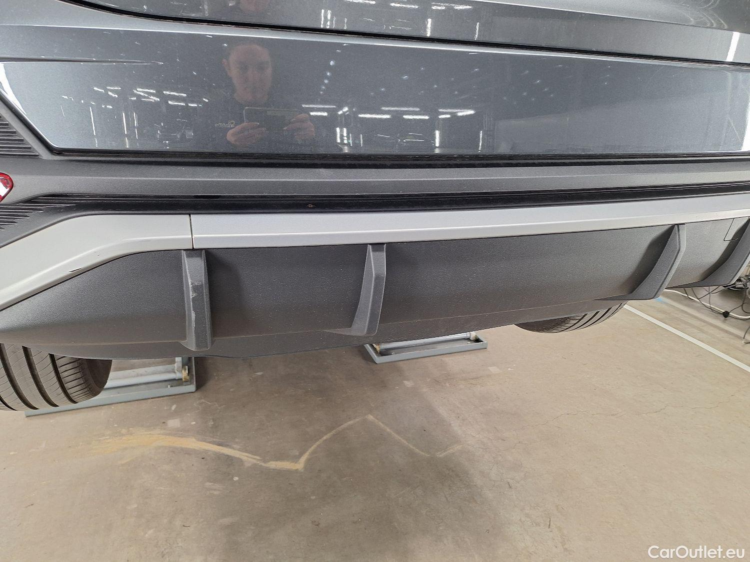  Audi  Q3 Audi,  SB '19 PHEV, Audi  Sportback 45 TFSI e S tronic S Line 5d #43