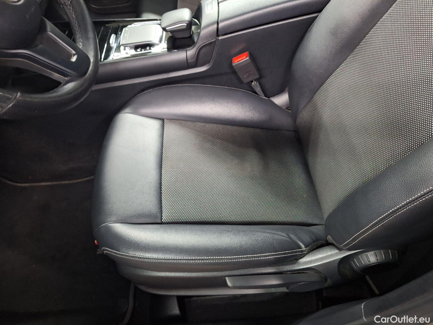  Mercedes  GLB Mercedes,  '19, Mercedes-Benz   180 d Business Solution 5d #47