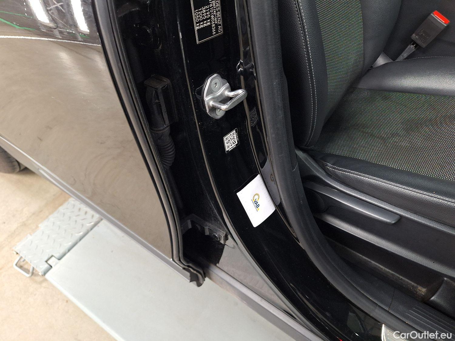  Mercedes  GLB Mercedes,  '19, Mercedes-Benz   180 d Business Solution 5d #35